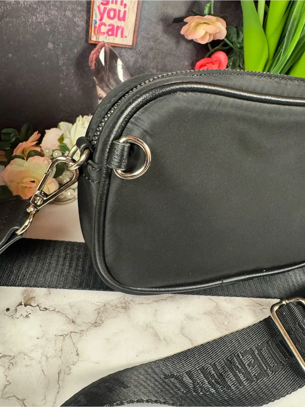 Steve Madden compact black